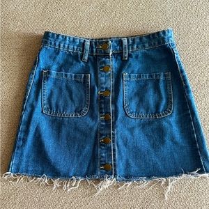 Denim button down mini skirt. Authentic frayed hem. Size small.